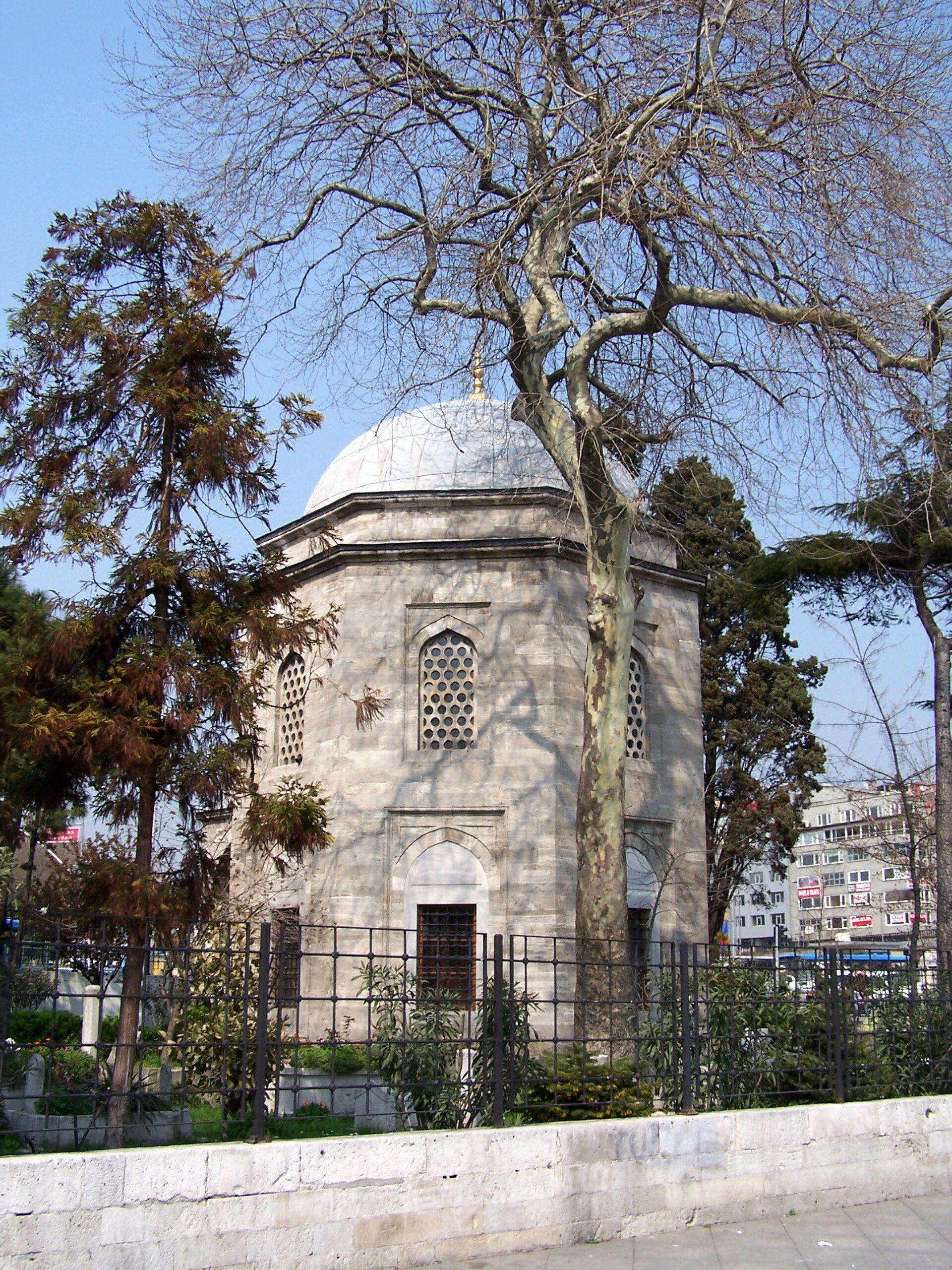 Barbaros Hayrettin Türbesi