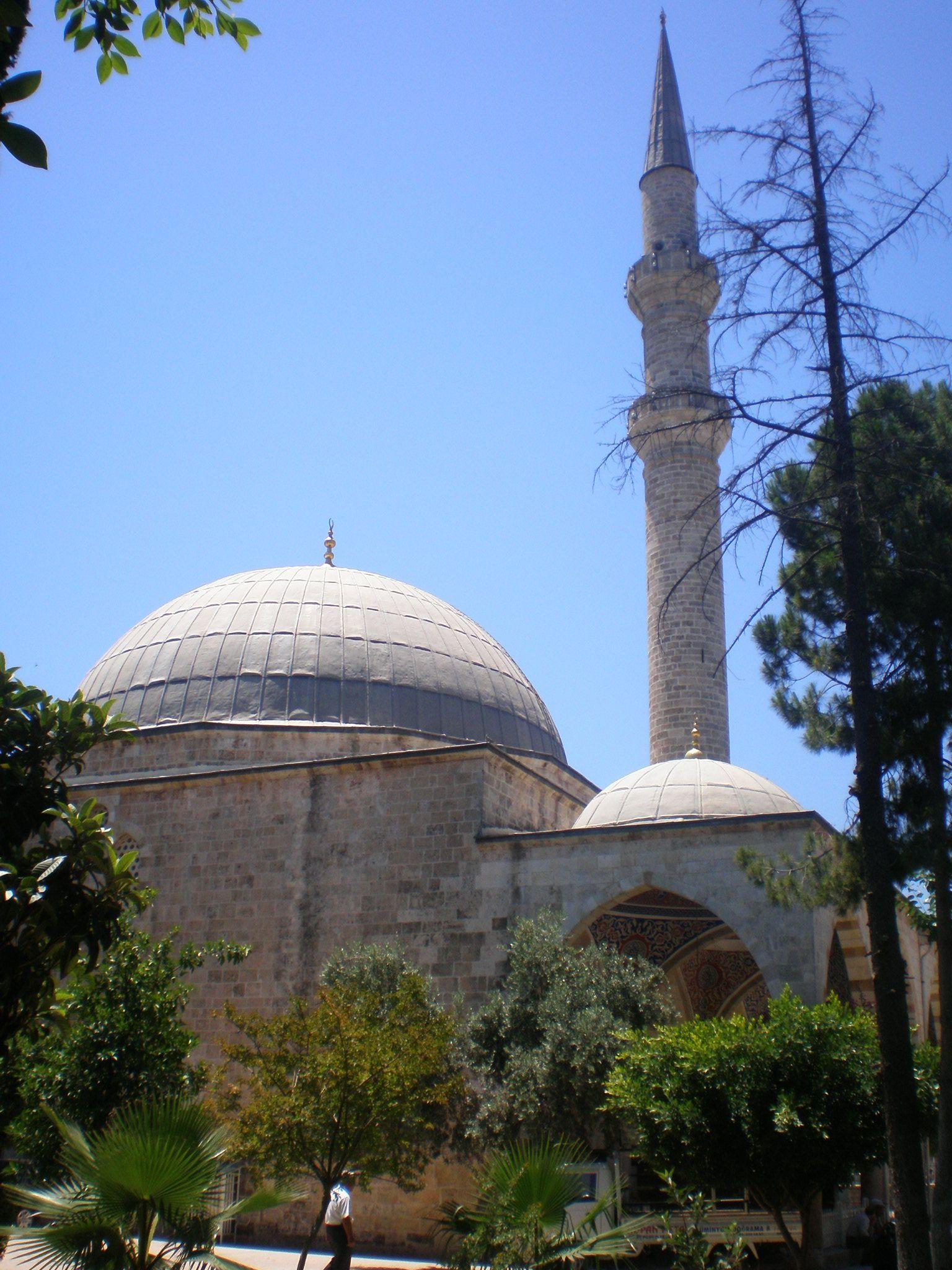 Muratpaşa Camii